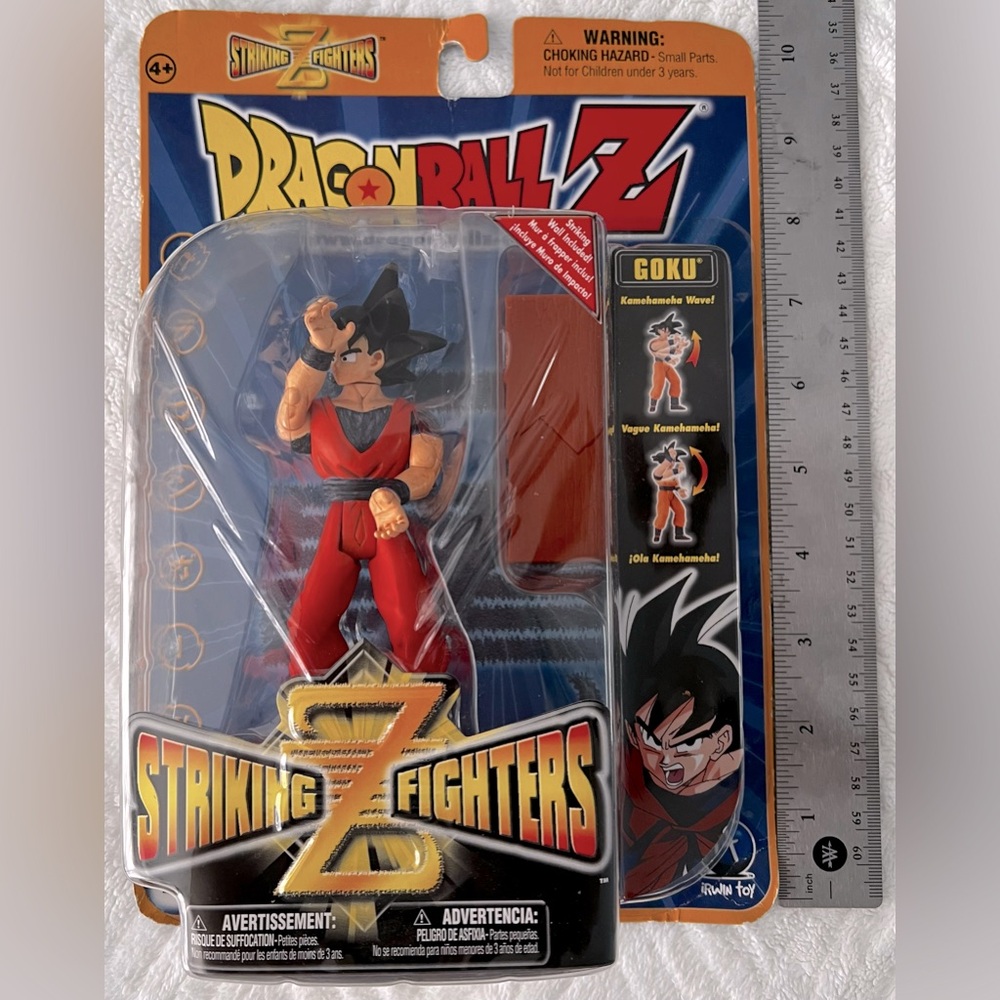Dragon Ball Z. Striking Z Fighters. 2002-GOKU. Irwin Toy. Collectors item.